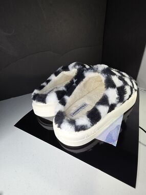 Aeropostale Checkered Faux Fur Platform Slippers Sz 42-43 US W11-12 / M9-10
